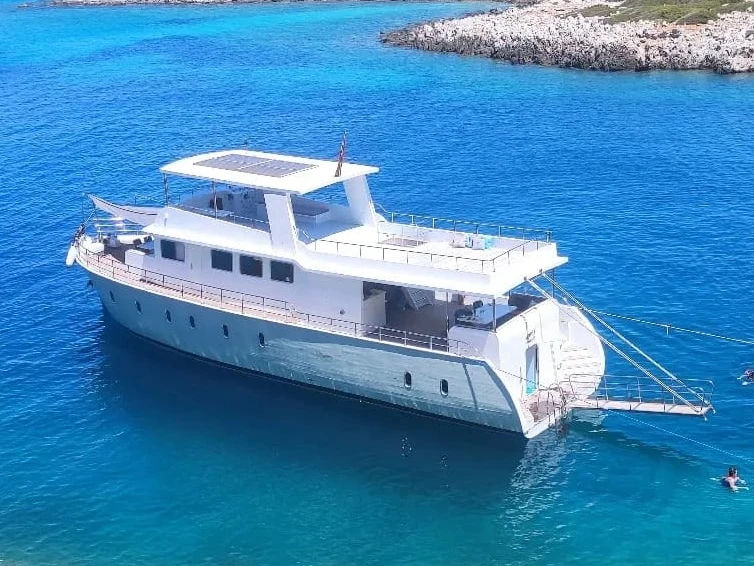 Louer Bateau à moteur avec ou sans skipper Custom Made à Marmaris