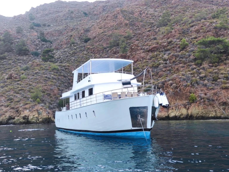 Bateau à moteur à louer à Marmaris au meilleur prix