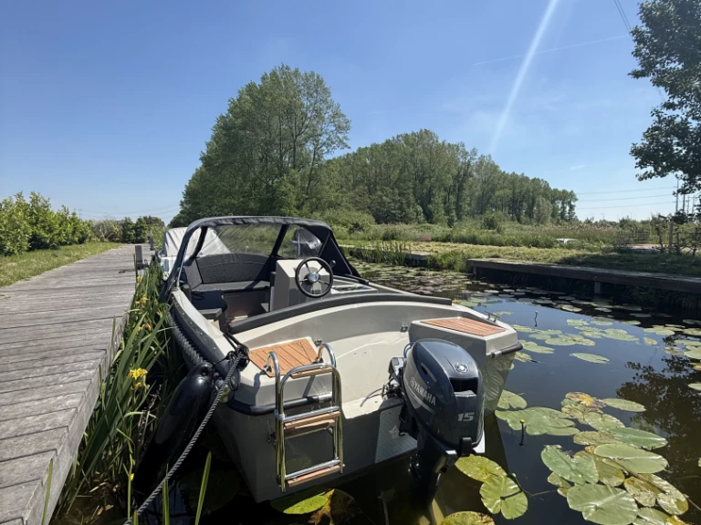 Bateau à moteur à louer à Oud Ade au meilleur prix