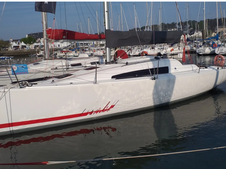 Location bateau La Trinité-sur-Mer pas cher Sun Fast 3200