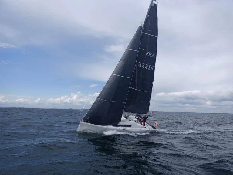 Jeanneau Sun Fast 3200 a louer à La Trinité-sur-Mer