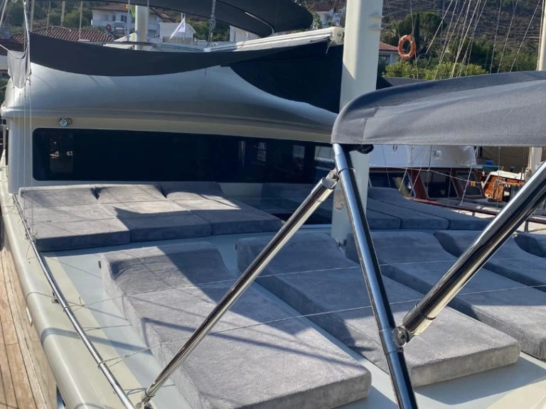 Location Voilier Custom Made avec permis