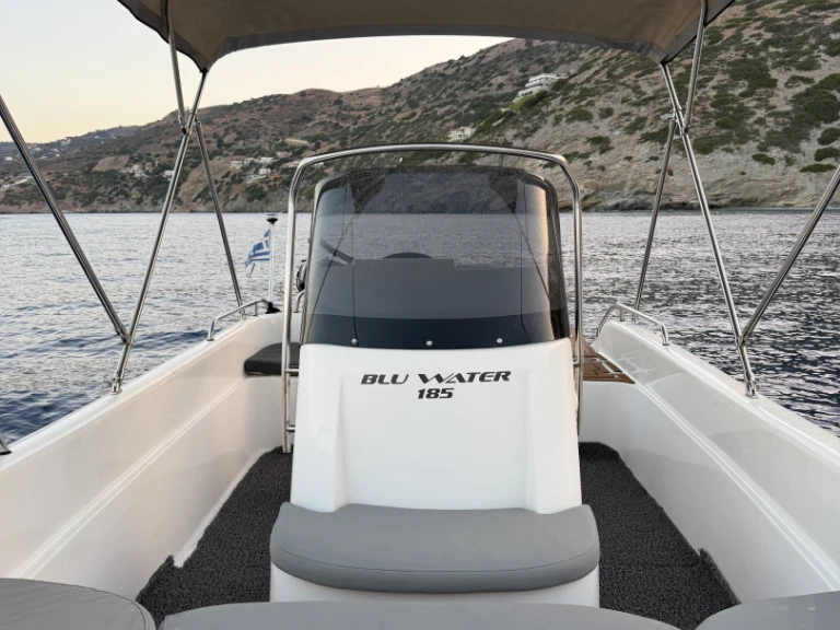 Location Bateau à moteur Poseidon avec permis
