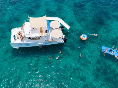Alquiler Catamarán en Puerto Vallarta - Custom Made custom