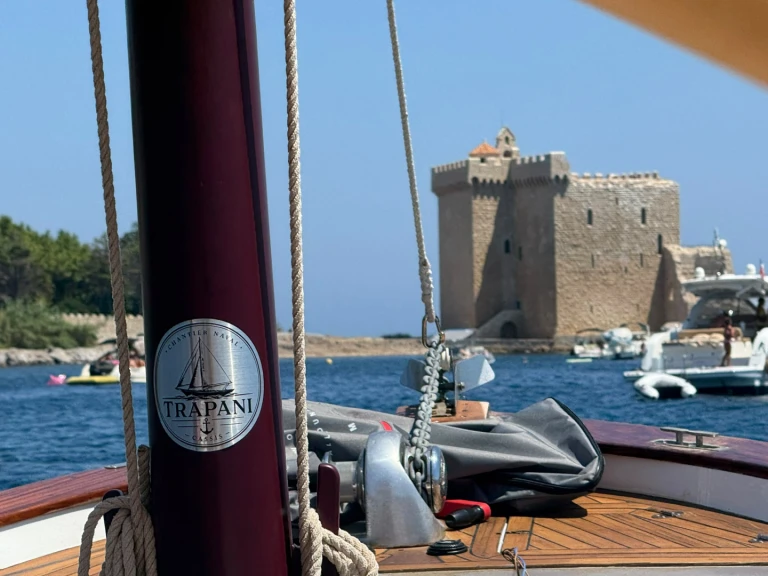 Bateau à moteur à louer à Cannes au meilleur prix