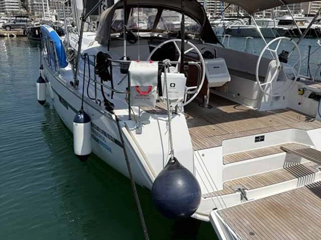 Louer Voilier avec ou sans skipper Bavaria à Lefkáda