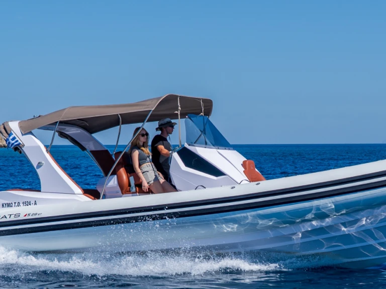 Semi-rigide à louer à Skiathos au meilleur prix