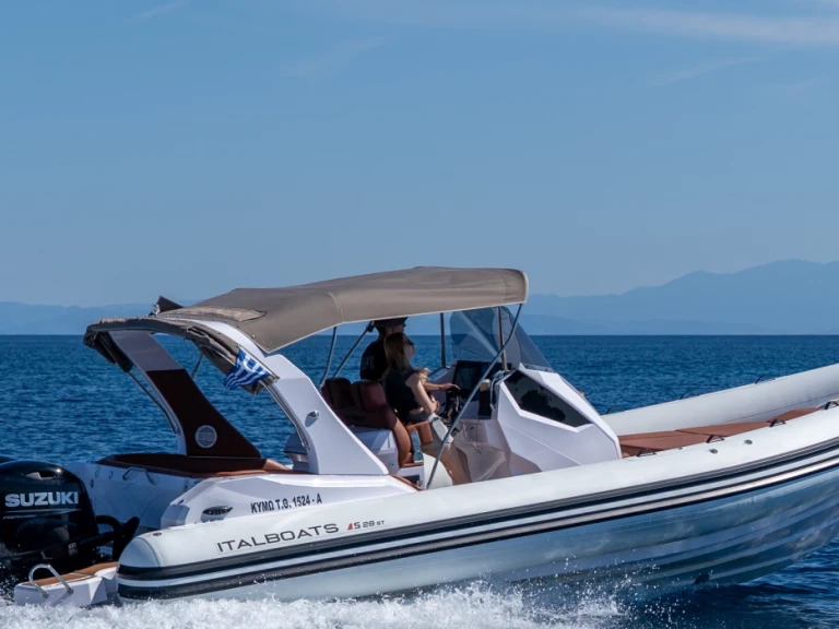 Italboats stinger 28 gt a louer à Skiathos