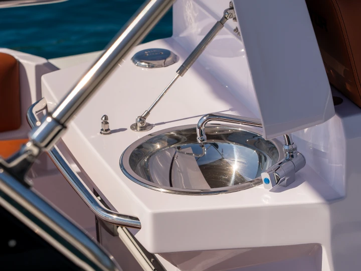 Italboats Stinger 24 gt a louer à Skiathos