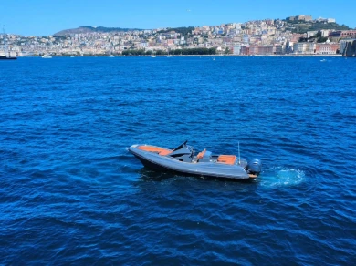 Noleggio Gommone a Naples – Zar 95 sl