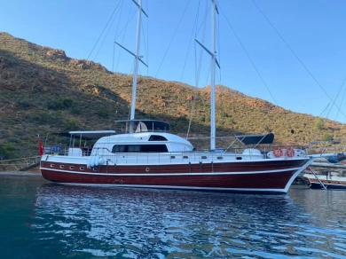 Pronajmout si Custom Made Custom made v Marmaris