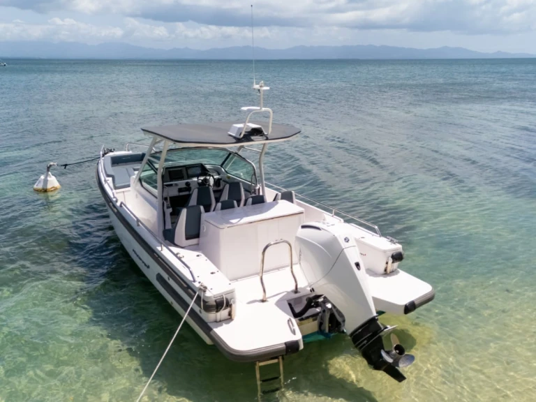Location à Le Gosier - Axopar Axopar 28 T-Top sur SamBoat