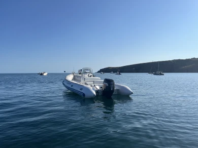 Bootverhuur Bombard Explorer 640 SB in Locmaria via SamBoat