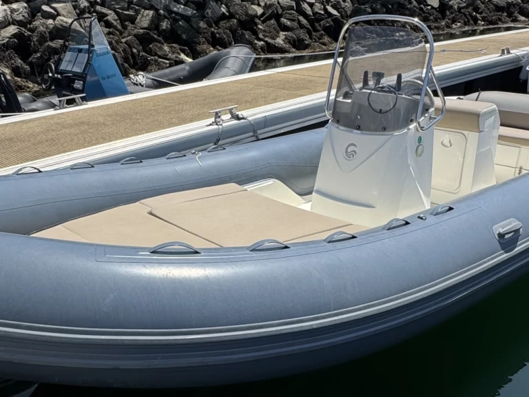 Location bateau La Forêt-Fouesnant pas cher Tempest 650
