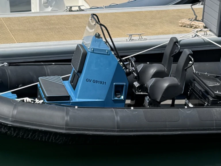 Louer Semi-rigide avec ou sans skipper Ribcraft à La Forêt-Fouesnant