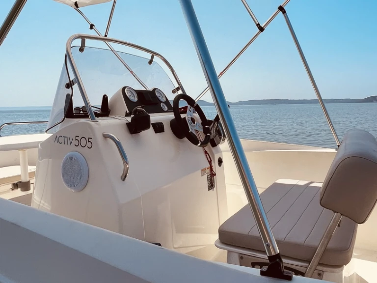 Location Bateau à moteur Quicksilver avec permis