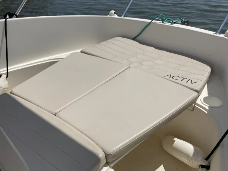 Bateau à moteur à louer à France au meilleur prix