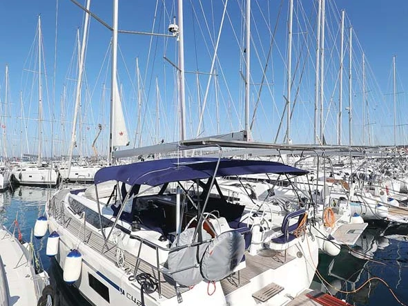 Location bateau Bavaria Bavaria C42 à Biograd na Moru sur Samboat