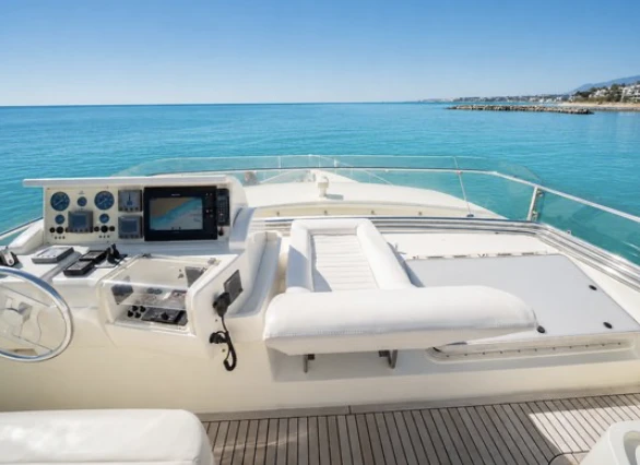 Location bateau Ferretti Ferretti 680 à Puerto Banús sur Samboat