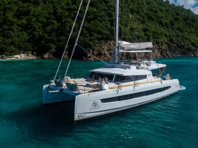 Noleggiare una Bali LA VIE EST BELLE a Îles Vierges britanniques (BVI)