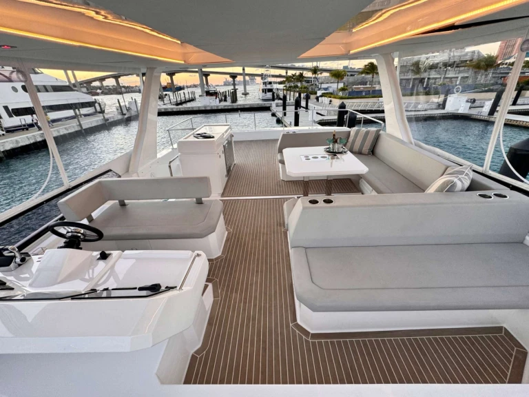 Location Yacht Leopard avec permis
