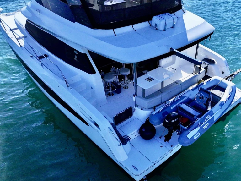 Location bateau Aquila Seaduction à Lávrio sur Samboat
