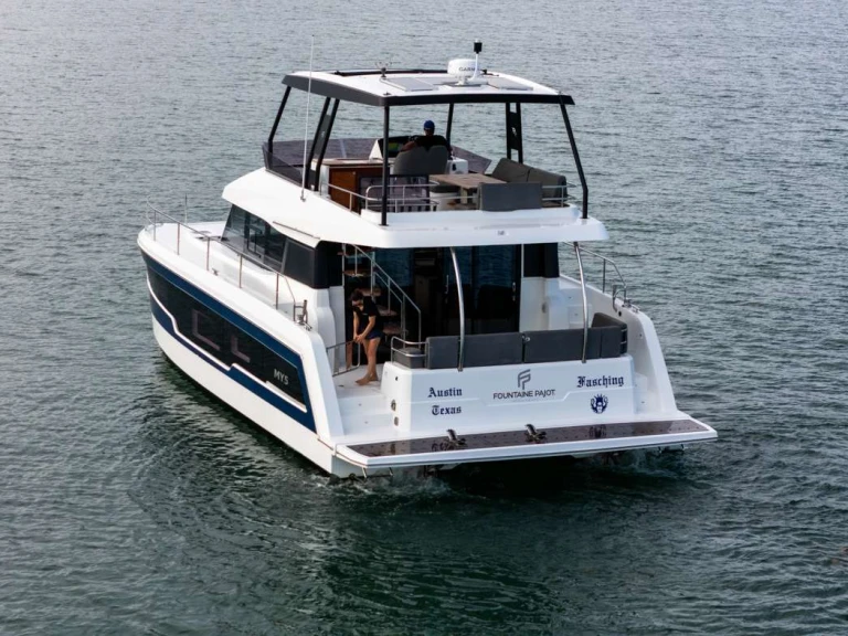 Louez un Fountaine Pajot FASCHING à Belize