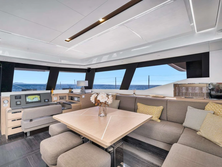 Louer Yacht avec ou sans skipper Fountaine Pajot à Caraïbes