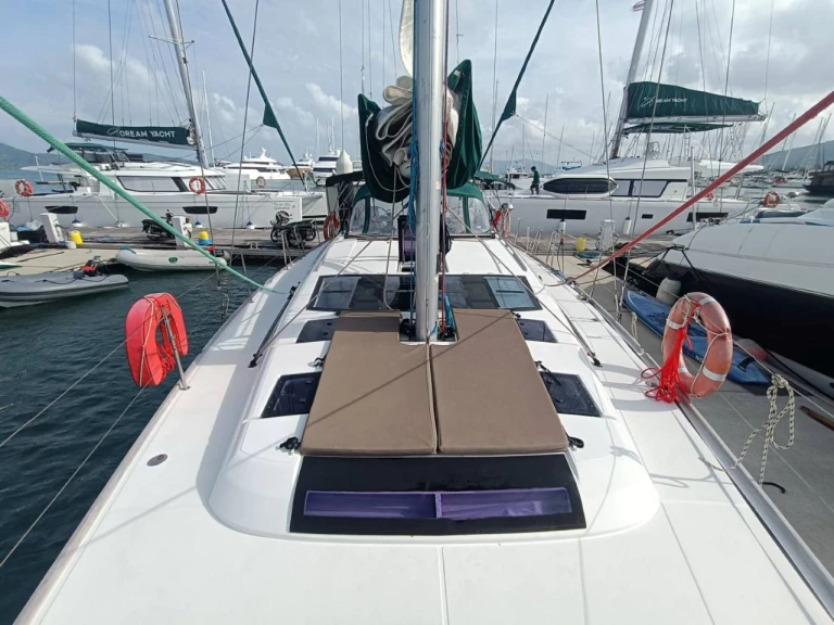 Dufour Dufour 520 Grand Large a louer à Mai Khao