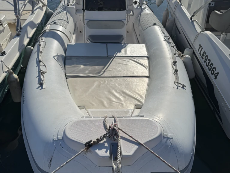 Location bateau Les Issambres pas cher Evolution D.640