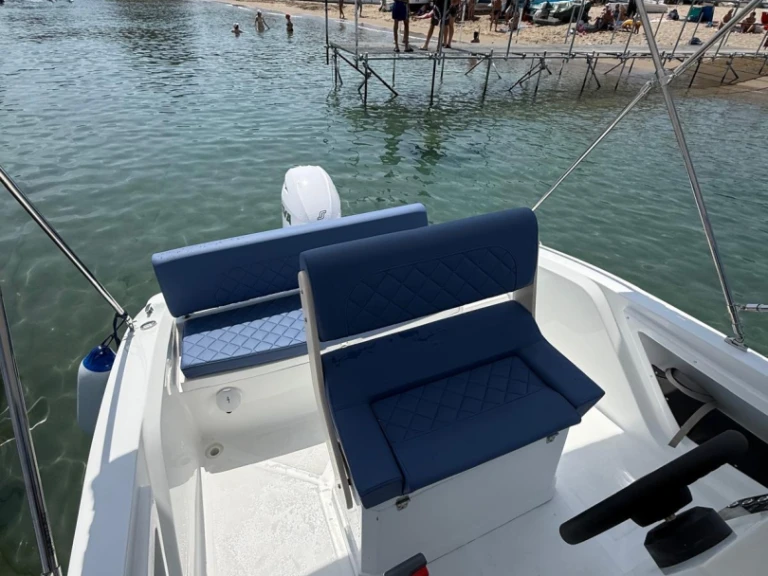 Louez un Trimarchi AMUNI à Taormina
