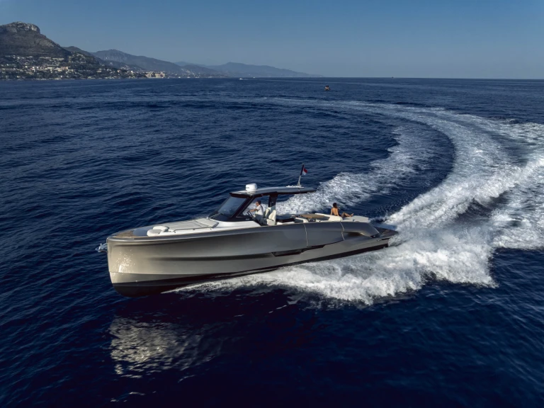 Location Bateau à moteur à Monaco - Solaris Power Solaris Power Open 44