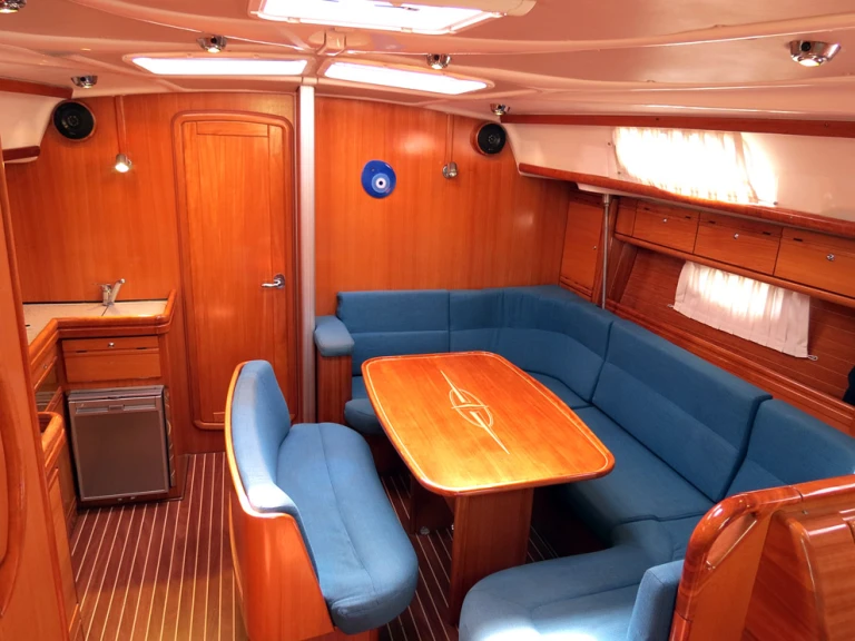 Location bateau Bavaria Bavaria 42 Cruiser à Sámi sur Samboat