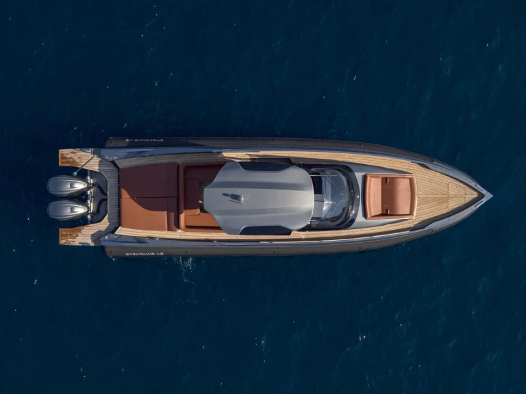 Location bateau Capelli Stradivari 43 à Monaco sur Samboat