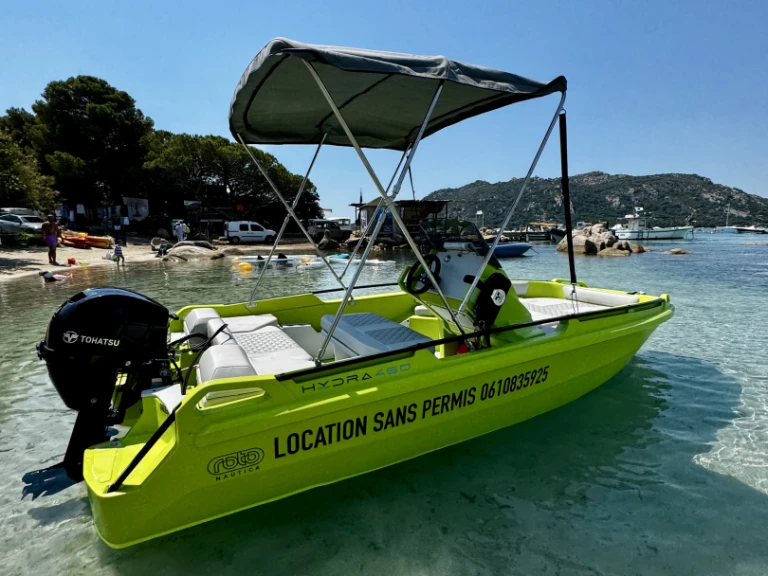 Louez un Rotonautica  Hydra 4,60 à Santa Giulia
