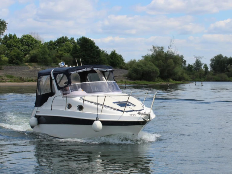 Louer Bateau à moteur avec ou sans skipper Saver à Roosteren
