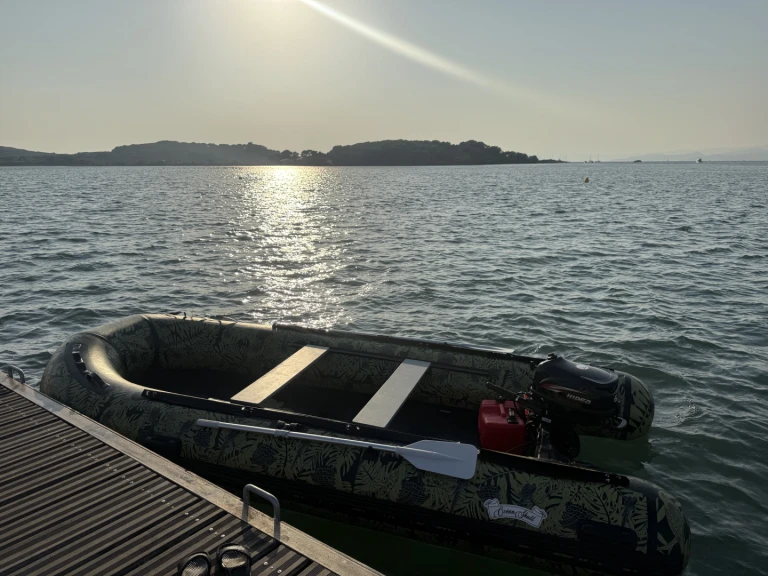 Louez un Bombard 4,20 à Le Brusc