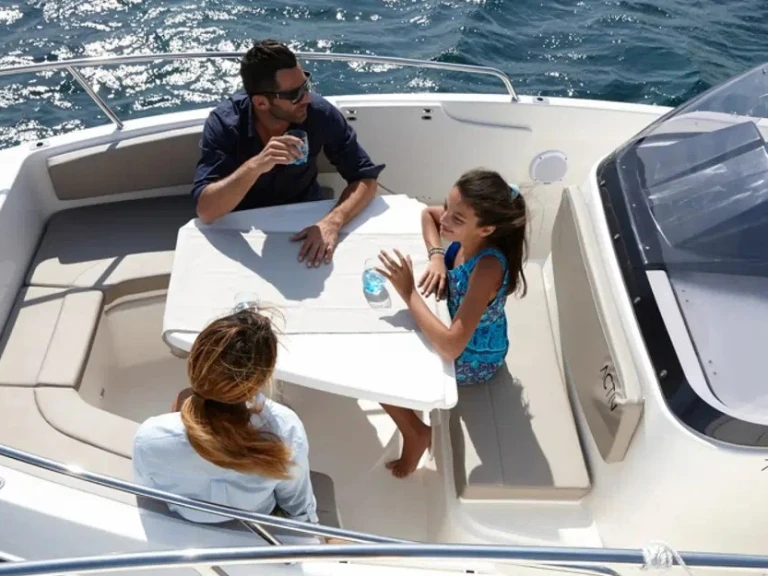 Location Bateau à moteur Quicksilver avec permis