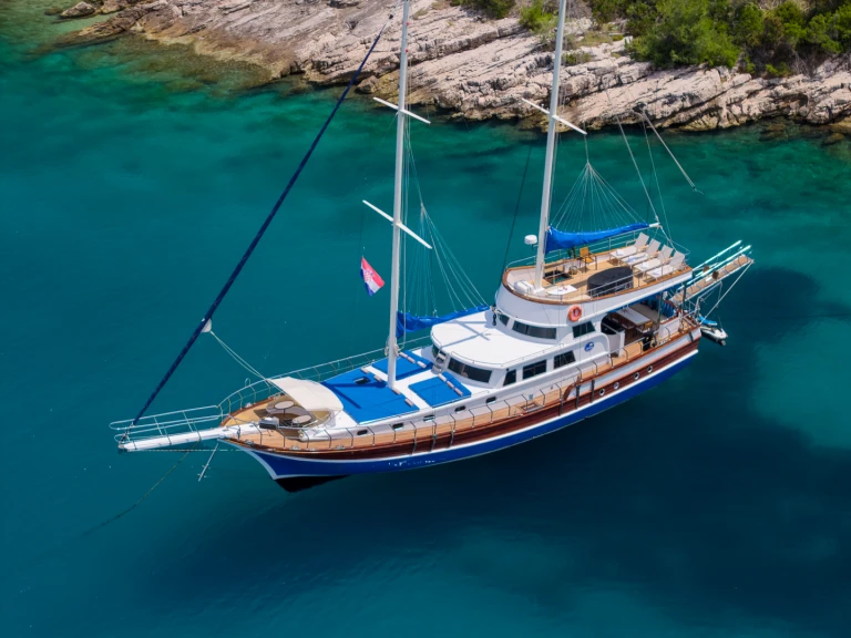 Louer Voilier avec ou sans skipper Custom Made à Omiš