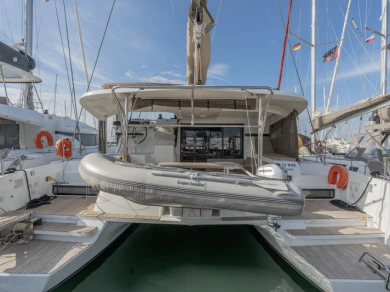 Huur Catamaran met of zonder schipper Lagoon in Rhodes (Ville)