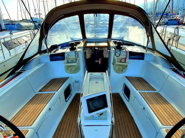 Jeanneau Sun Odyssey 449 a louer à Piso Livadi