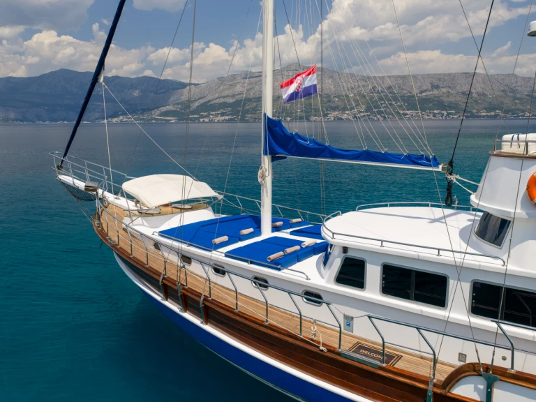 Louer Voilier avec ou sans skipper Custom Made à Omiš