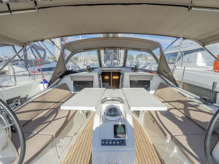 Jeanneau Sun Odyssey 410 a louer à Préveza