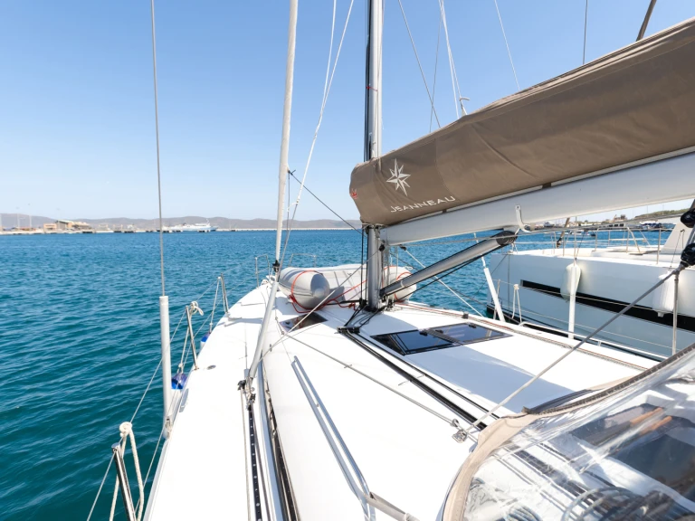 Location Voilier à Lávrio - Jeanneau Sun Odyssey 440