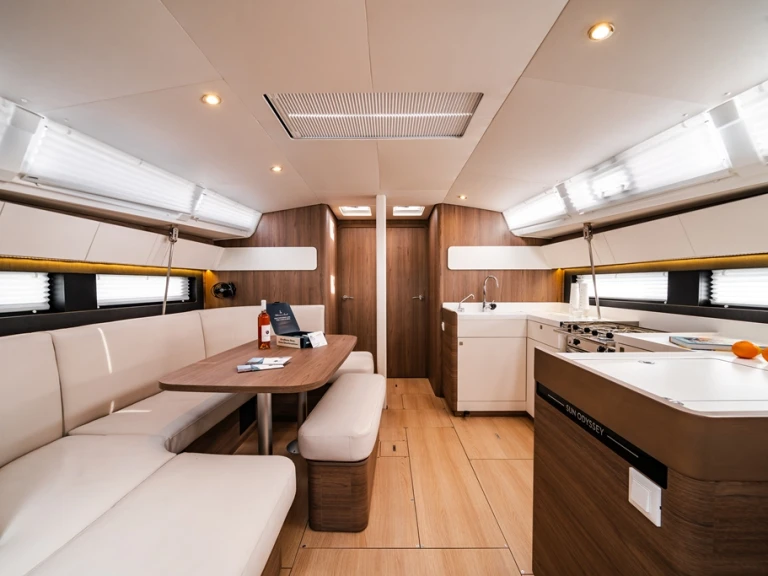 Louez un Jeanneau Sun Odyssey 455 à Piso Livadi