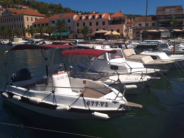 Location Bateau à moteur à Vela Luka - fisherman bluemax 550