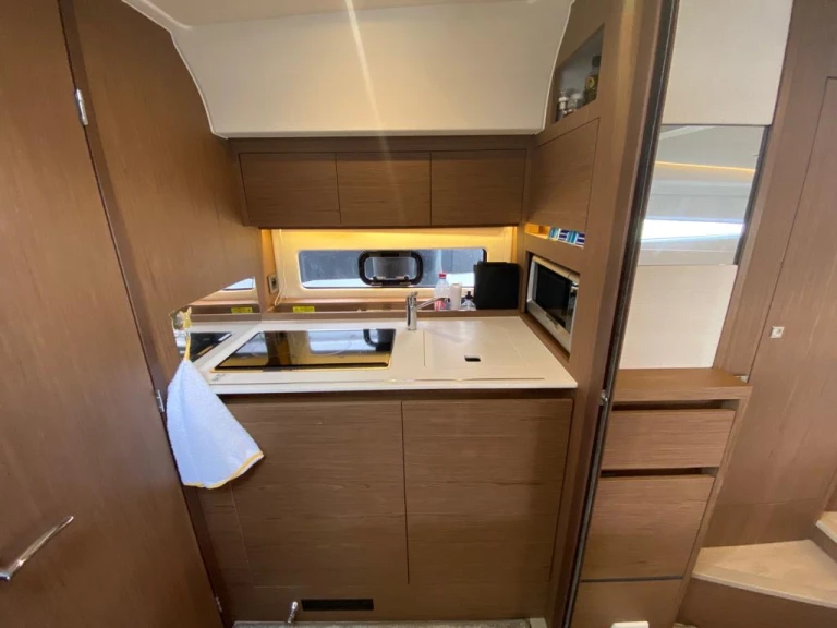 Bateau à moteur à louer à Port des Marines de Cogolin au meilleur prix