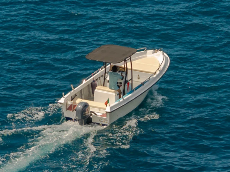 Louez un Meta Boats 650 Open à Porto do Funchal