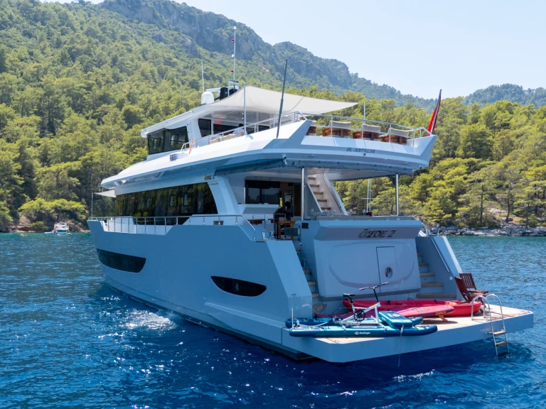 Location à Göcek -  Custom PLT 85 Trawler sur SamBoat