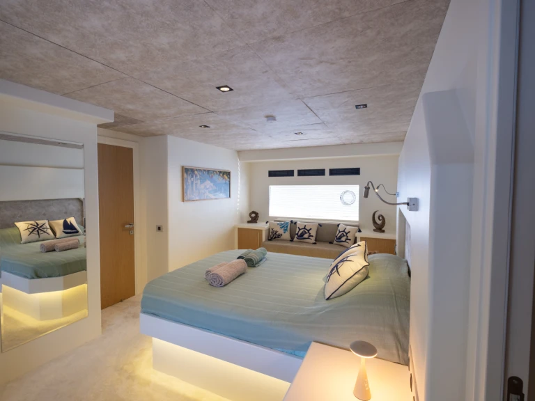 Location bateau Göcek pas cher Custom PLT 85 Trawler